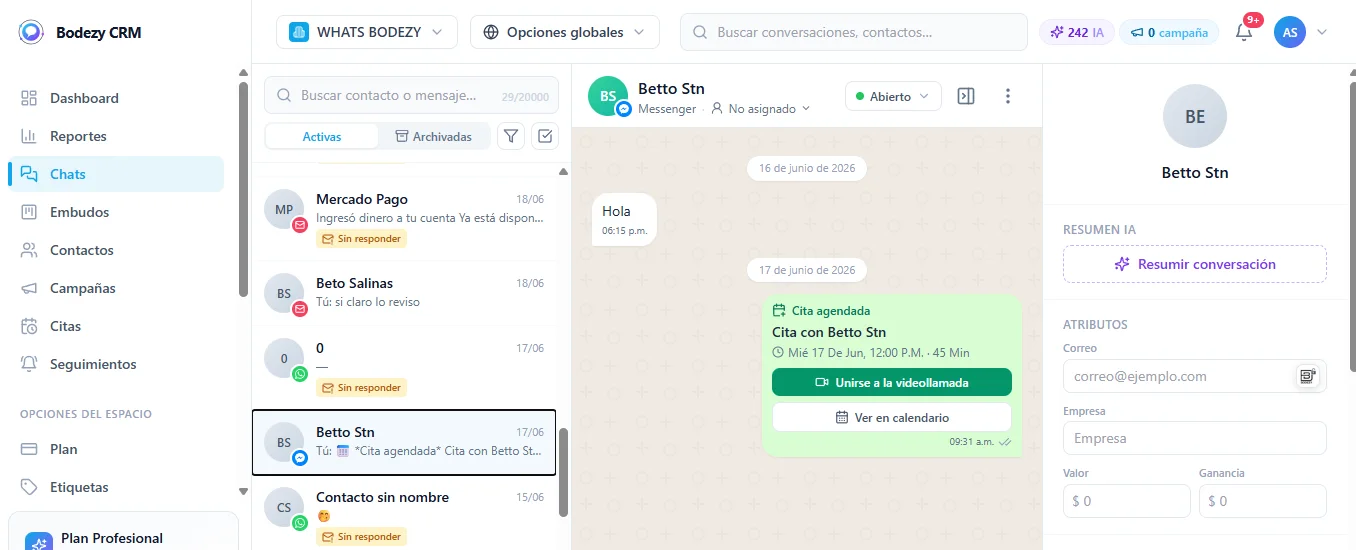 Bandeja de chats omnicanal de Bodezy CRM con WhatsApp, lista de conversaciones, una cita agendada y panel de contacto con resumen de IA